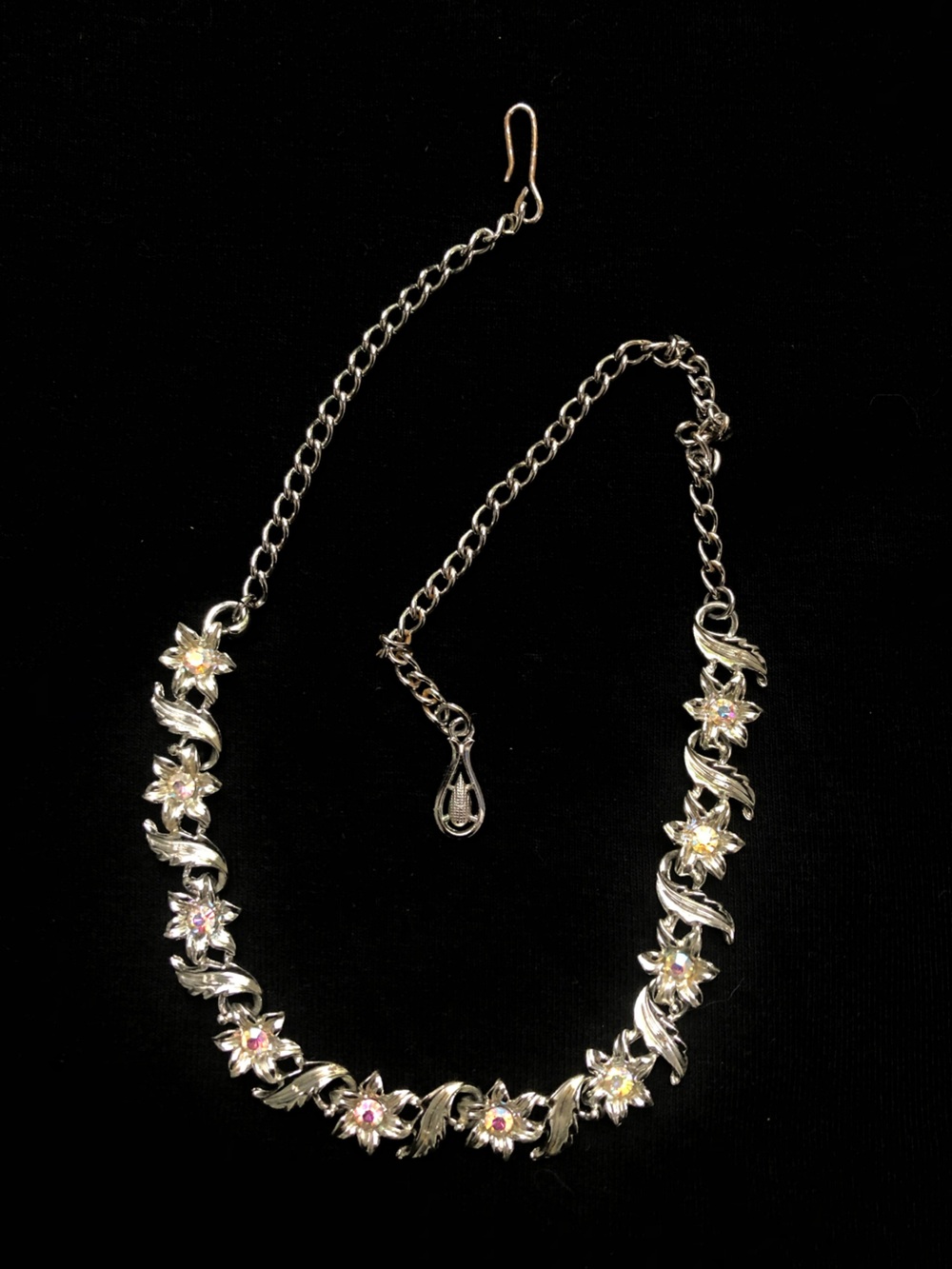 Aurora Borealis Flower and Leaf Vintage Choker